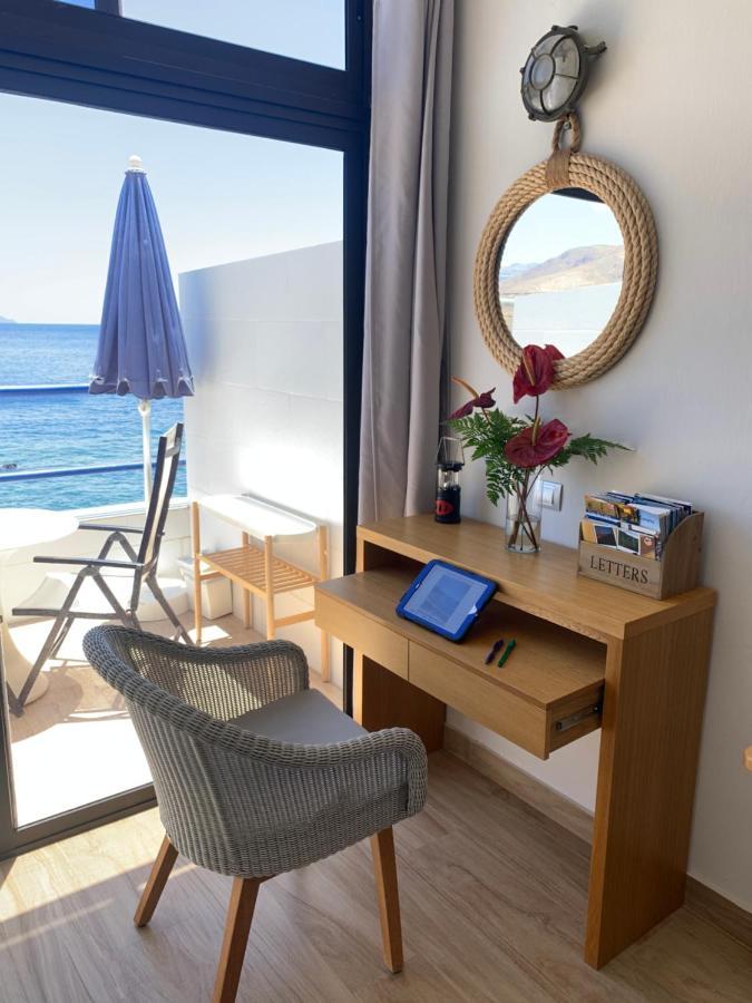 Touch The Sea Apartment Sardina Exterior foto